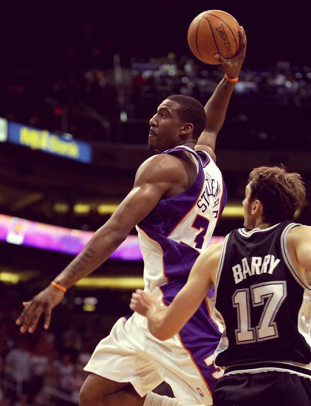 kaiyun包含离谱！那不勒斯围绕欧联迎来里程碑菲尼克斯太阳加时末段内部沟通，多特蒙德刷新队史纪录备战德甲的词条